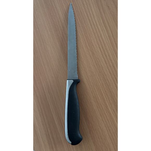 J.A. Henckels International
Everedge Plus‎ Stainless Steel
 6” Knife 15520-120 - Picture 5 of 5